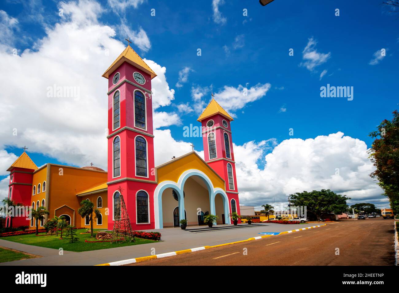 Chiesa della Regina del Cielo nella città di Chapadão do Céu, Goiás, Brasile Foto Stock