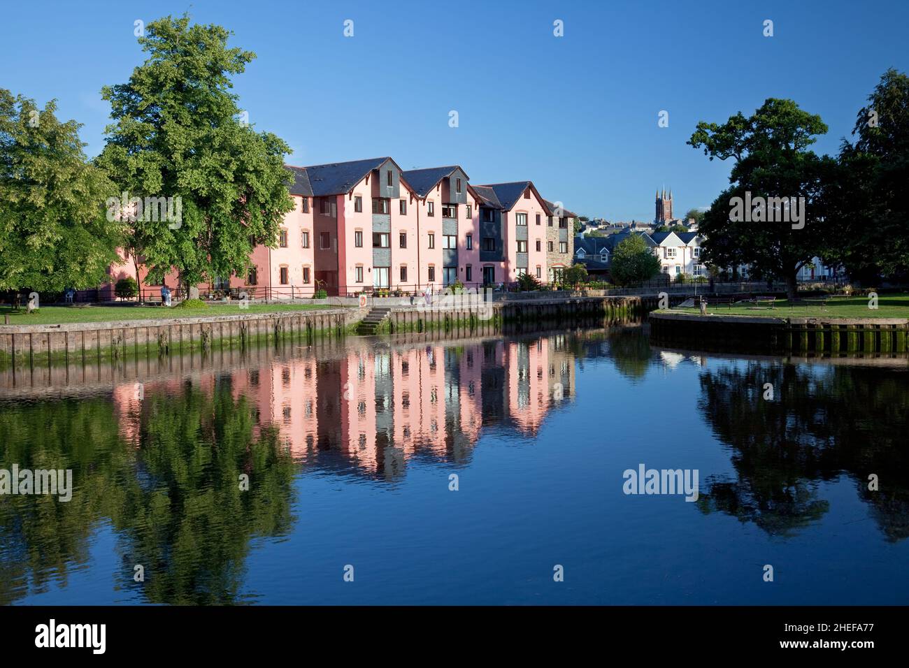 River Dart e Vire Island da Steamer Quay, Totnes, South Hams, Devon, Inghilterra, Regno Unito Foto Stock