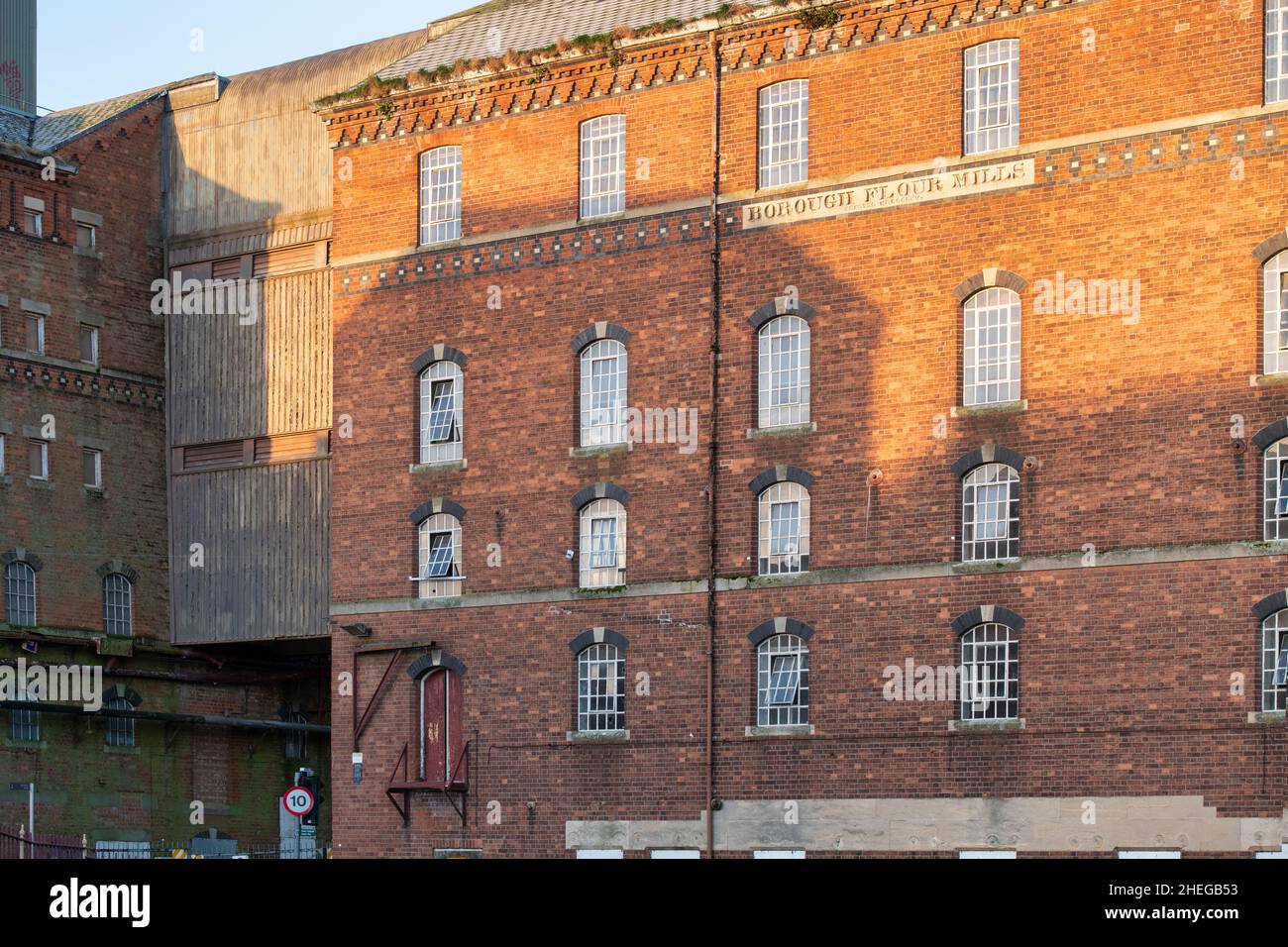 Mulino industriale derelitto 'healings Flour Mill' Tewkesbury, Gloucestershire, Inghilterra Foto Stock