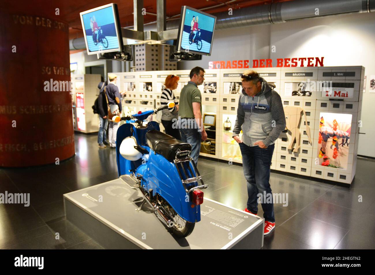 GERMANIA. BERLINO. ALEXANDERPLATZ. IL MUSEO DDR. Foto Stock