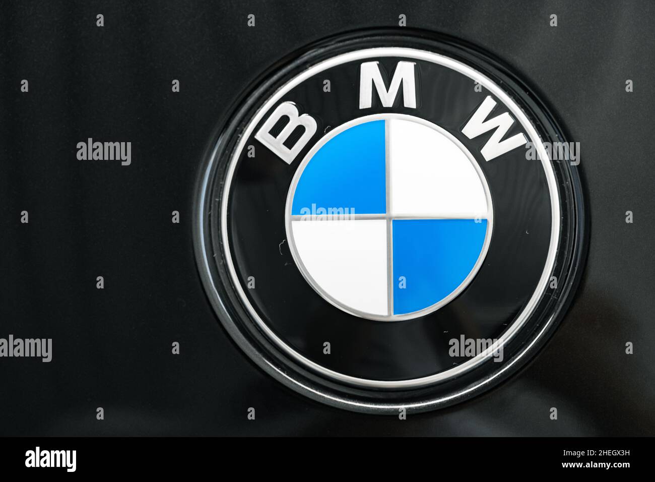 KRASNODAR, RUSSIA - 19 NOVEMBRE 2020: Logo BMW sul fronte auto nero Foto  stock - Alamy