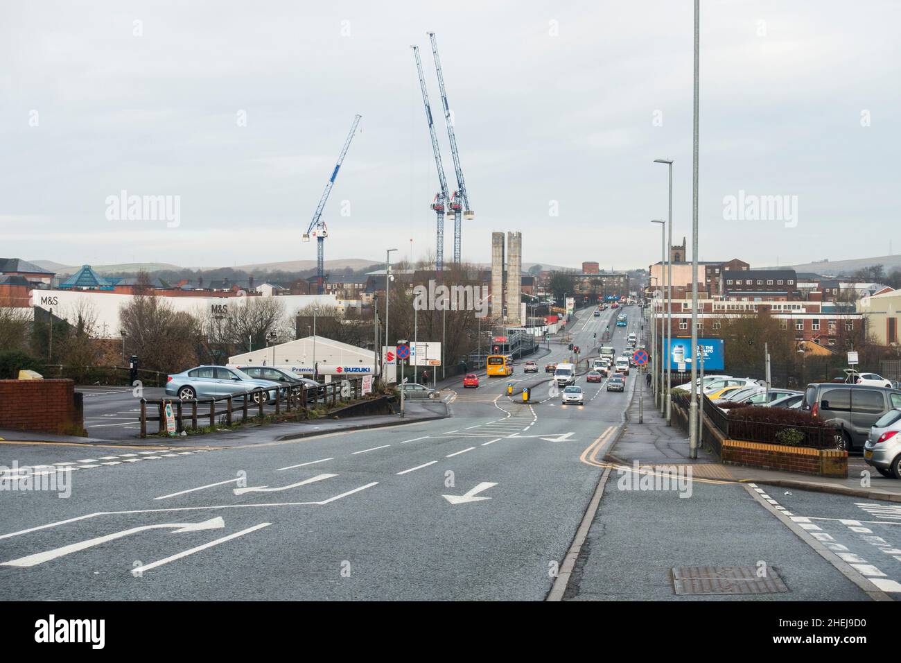 Guardando verso John Street, Rochedale, Greater Manchester, Inghilterra, Regno Unito. Foto Stock