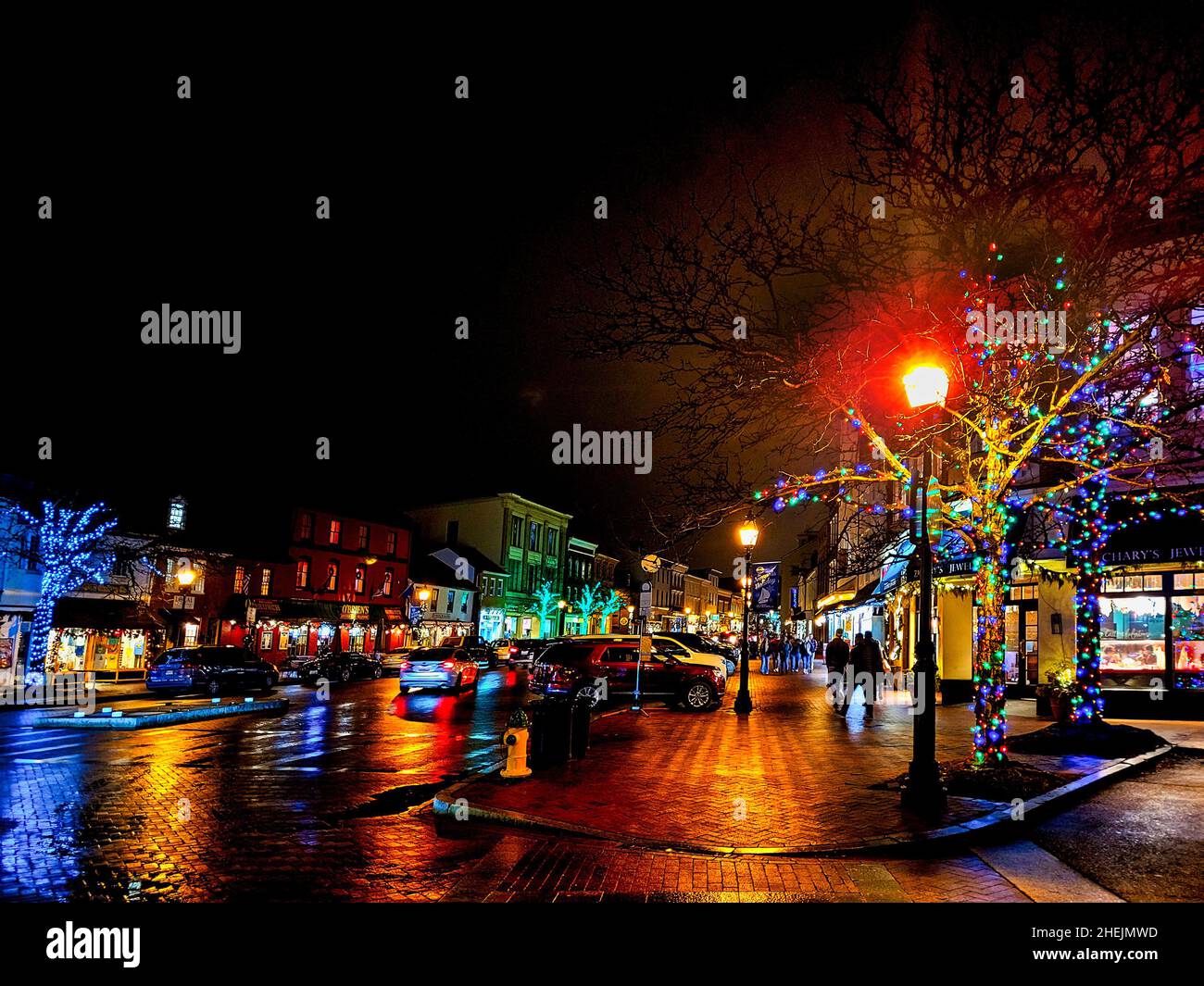Main Street, Annapolis, Maryland la notte di Capodanno, 2022. Foto Stock