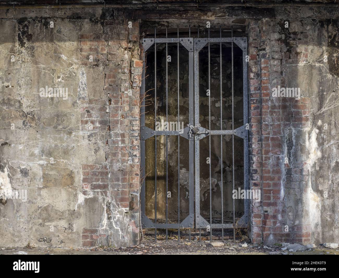 Porta di ferro a Fort Hancock, un ex forte dell'esercito degli Stati Uniti a Sandy Hook, Gateway National Recreation Area, Middletown Township, New Jersey, USA Foto Stock