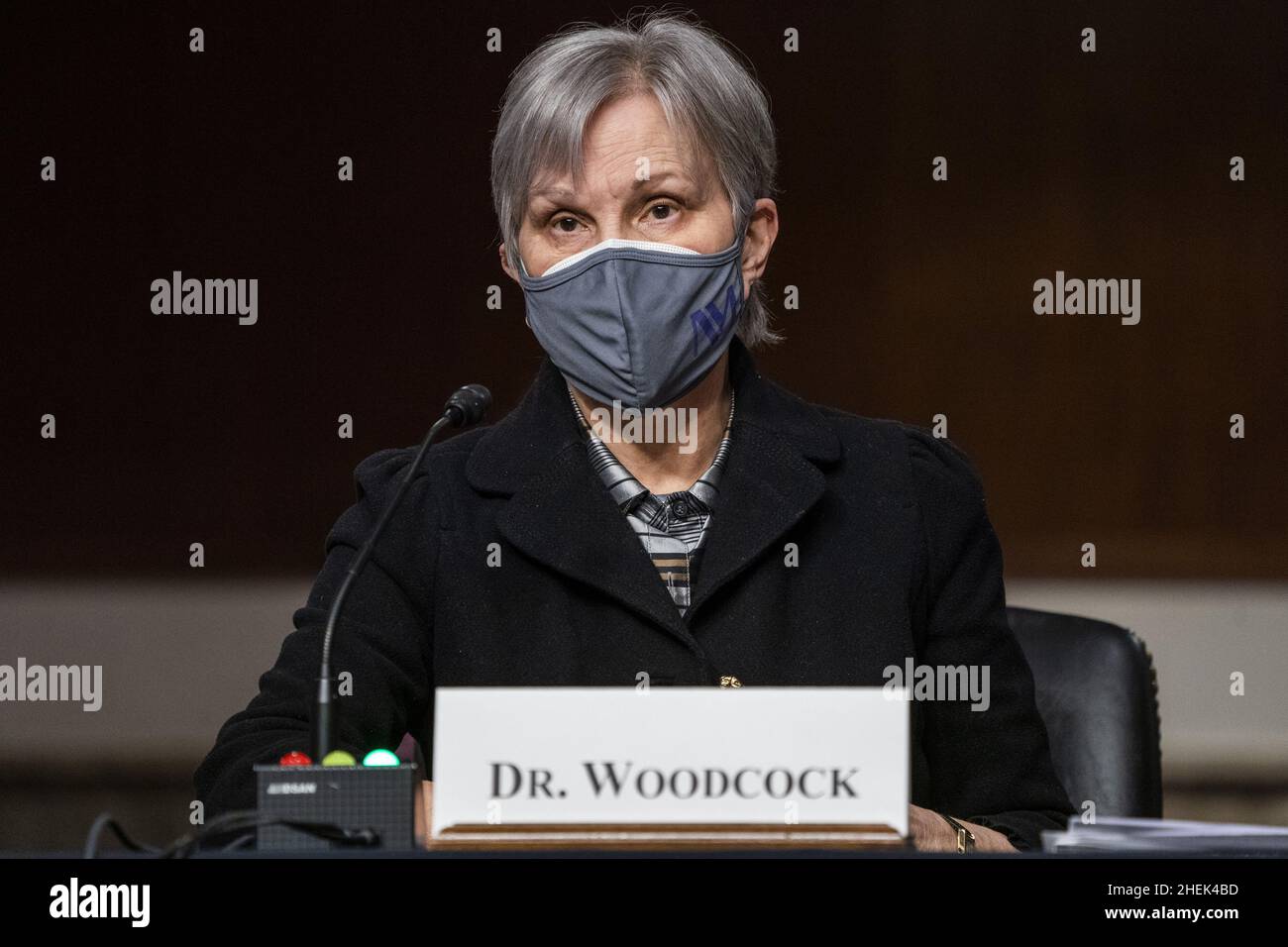 Washington, Stati Uniti. 11th Jan 2022. Janet Woodcock, commissario in carica della Food and Drug Administration, testimonia durante un'audizione del Senato Health, Education, Labor, and Pensions Committee per esaminare la risposta del governo alle nuove varianti di COVID-19, su Capitol Hill a Washington, DC martedì 11 gennaio 2022. Foto piscina di Shawn Thew/UPI Credit: UPI/Alamy Live News Foto Stock