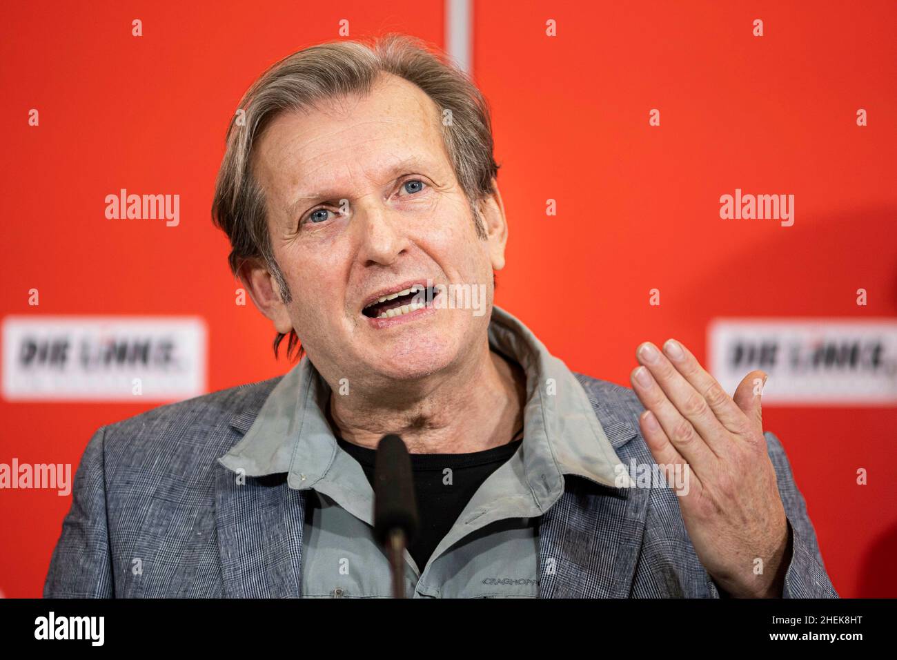 Gerhard Trabert, autore e medico, ha registrato durante la presentazione del candidato di Die LINKE per la carica di Presidente Federale a Berlino, 11th gennaio 2022. Copyright: Florian Gaertner/photothek.de Foto Stock