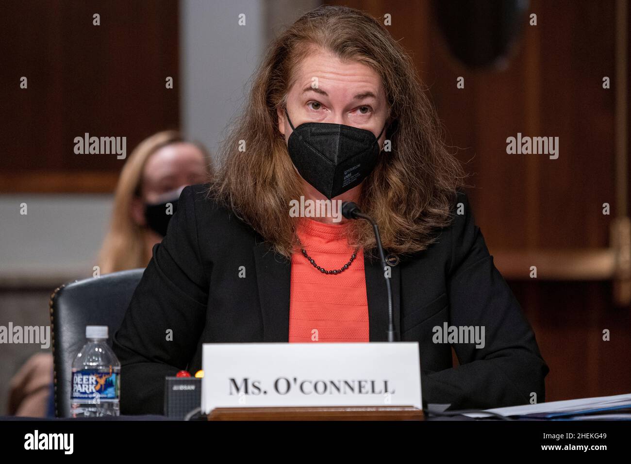 Washington, DC, Stati Uniti. 11th Jan 2022. Assistente Segretario HHS per la preparazione e la risposta Dawn o'Connell testimonia durante l’audizione del Senato della Commissione Salute, Istruzione, lavoro e pensioni sulla “risposta federale alla nuova variants COVID-19 a Capitol Hill a Washington, DC, USA, 11 gennaio 2022. Credit: Shawn Thew/Pool via CNP/dpa/Alamy Live News Foto Stock