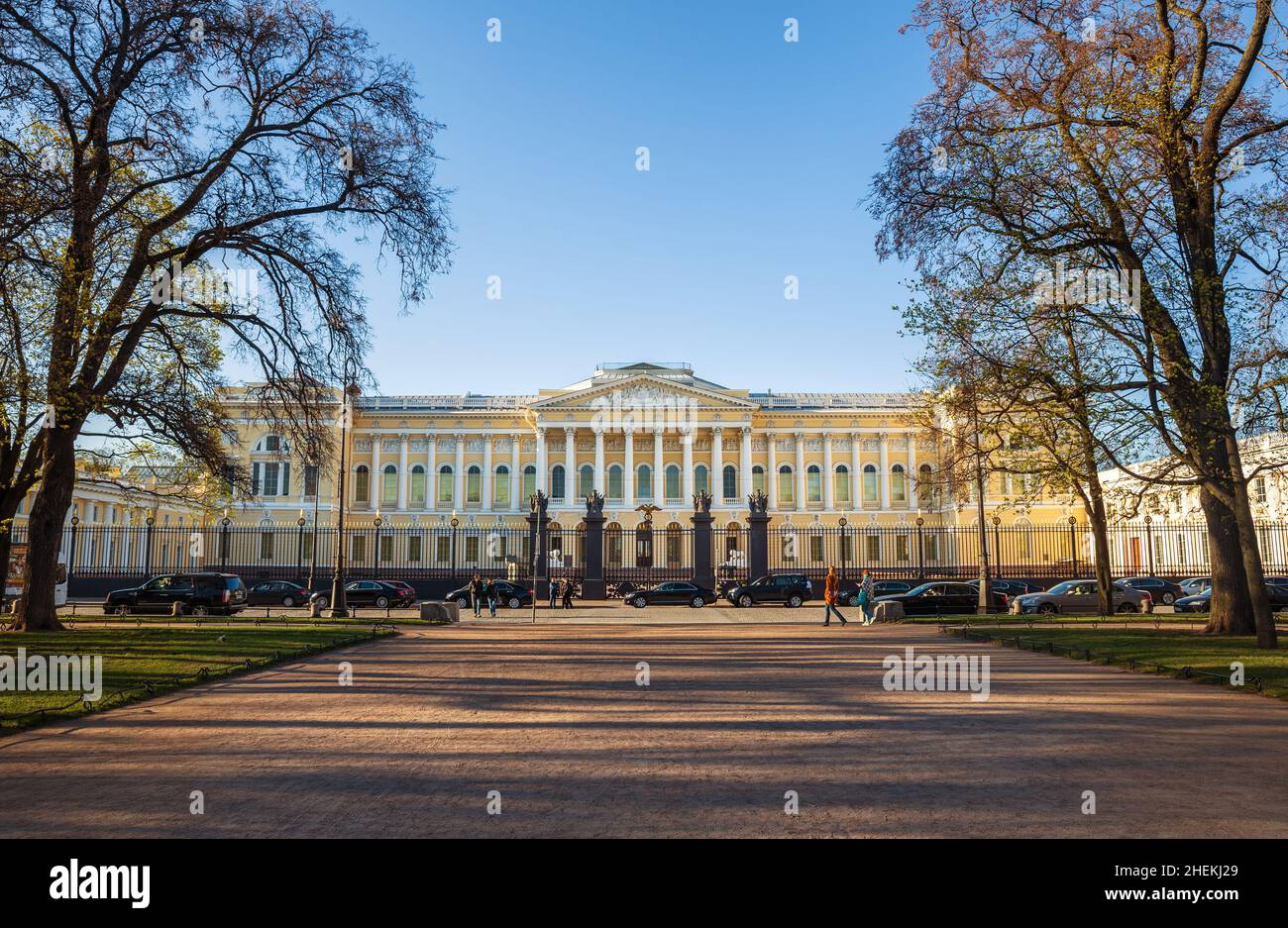 San Pietroburgo, Russia - Maggio 2017: Museo di Stato della Russia (Palazzo Mikhailovsky) sulla Piazza delle Arti di San Pietroburgo Foto Stock