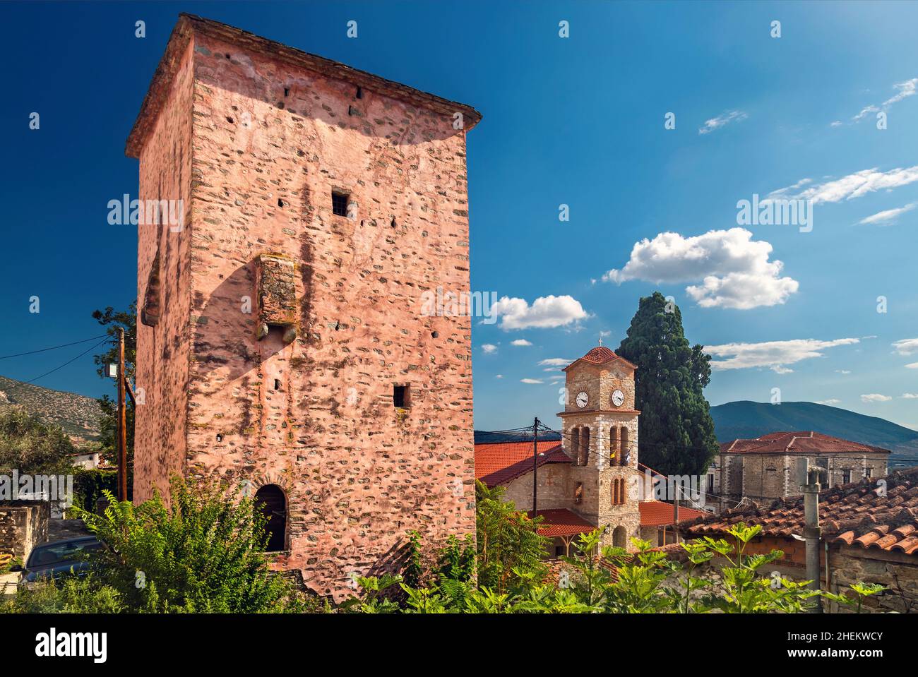 L'imponente torre di Mottzios ('towerhouse') inTsaritsani villaggio, comune di Elassona, Larissa, Tessaglia, Grecia. Foto Stock