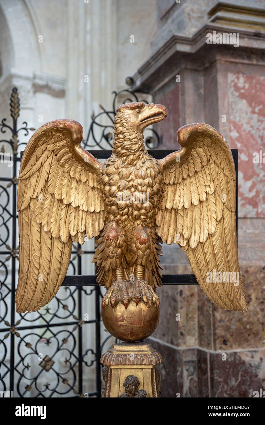 Statua di un'aquila all'interno dell'Abbazia di Fécamp Foto Stock