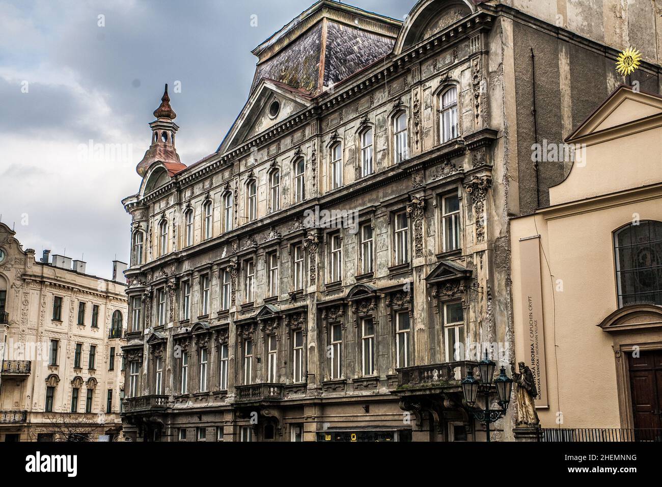 Brno Repubblica Ceca architettura gotica vista nel centro storico senza gente Foto Stock