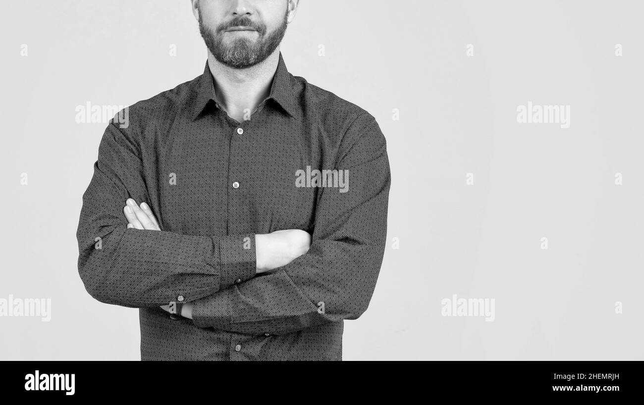 Gli abiti sono lo spirito della moda. Vista rifilata sicura dall'uomo. Informale stile di lavoro. Moda uomo Foto Stock