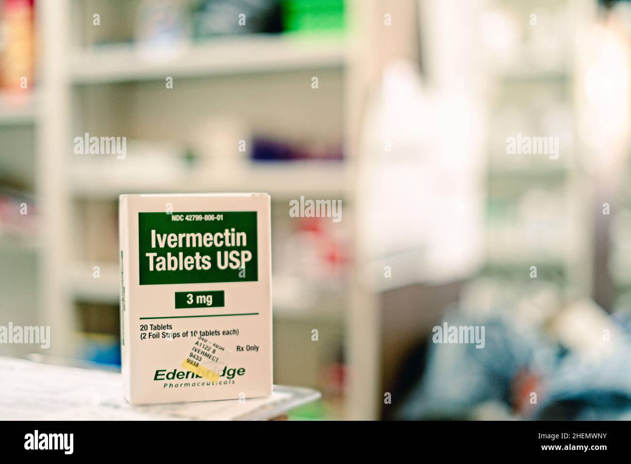 Per alcune persone, la medicina non tradizionale è il modo di andare. Per il trattamento di COVID, Ivermectina è diventata una scelta popolare. Foto Stock