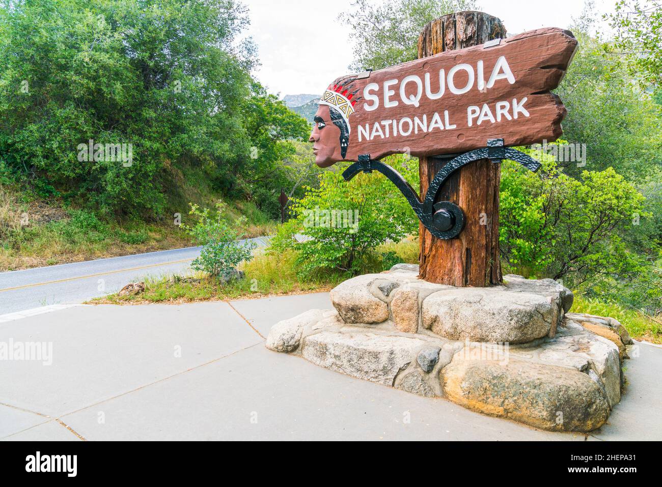 Parco Nazionale Sequoia 05/08/17:cartello Parco Nazionale Sequoia all'ingresso. Foto Stock