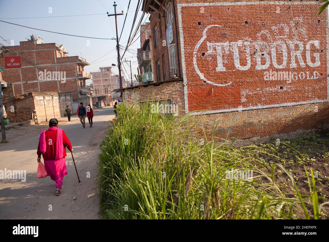 Vita quotidiana nella città di Bhaktapur, patrimonio mondiale dell'UNESCO. Foto Stock