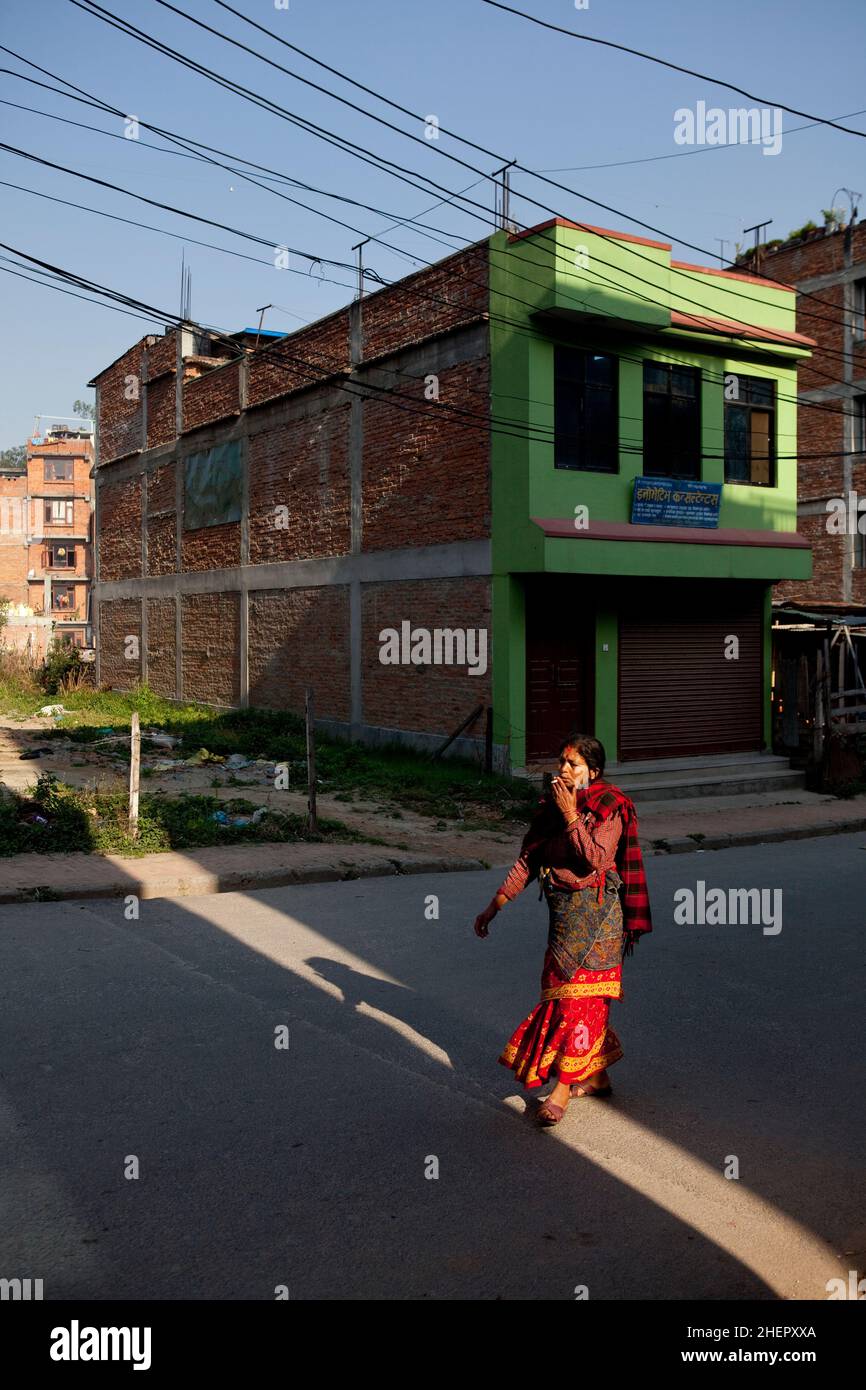 Vita quotidiana nella città di Bhaktapur, patrimonio mondiale dell'UNESCO. Foto Stock