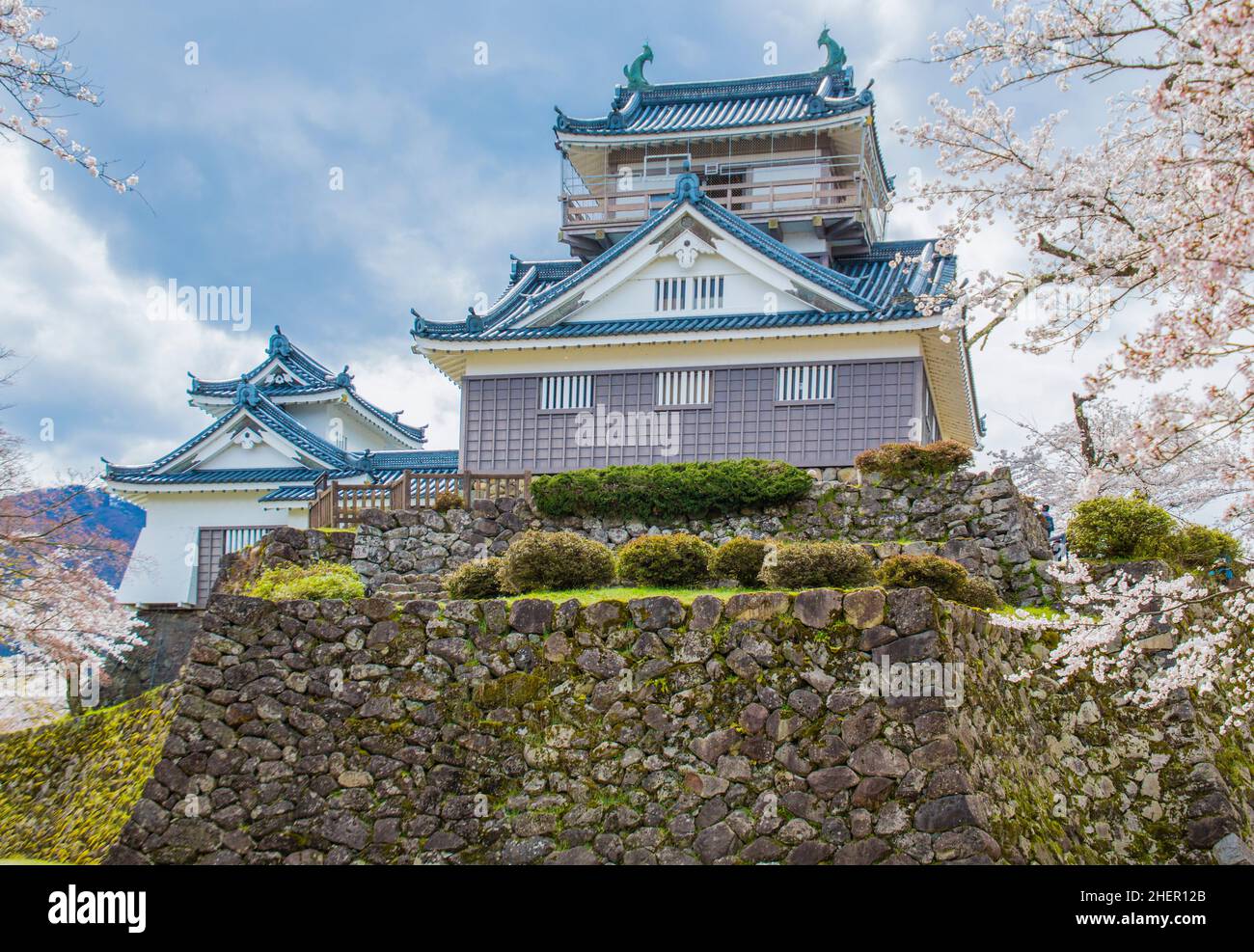 La fortezza principale e la piccola fortezza del castello di Echizen Ono Foto Stock