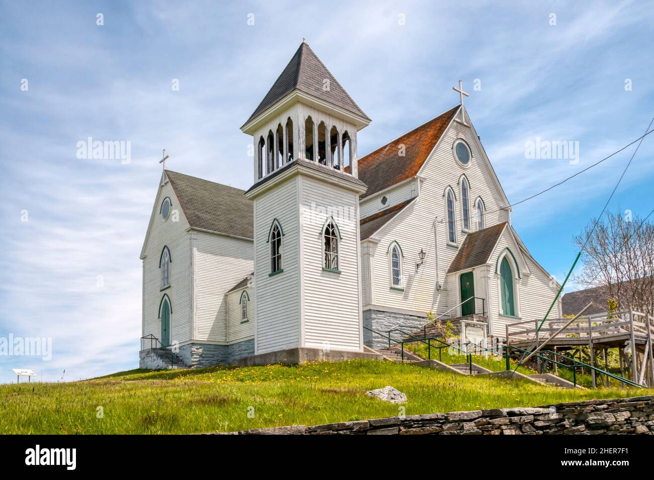 St. George's Heritage Church Museum, ex St. George's Anglican Church, a Brigus, Terranova. Con campanile indipendente. Foto Stock