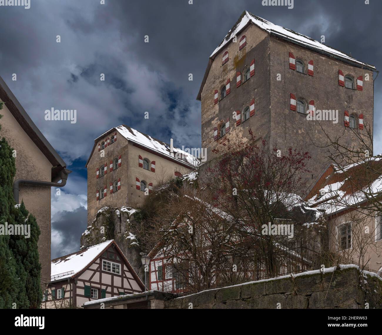 Castello di Hiltpoltstein in inverno con neve, forma attuale fine del 16th secolo, Hiltpoltstein, alta Franconia, Baviera, Germania Foto Stock