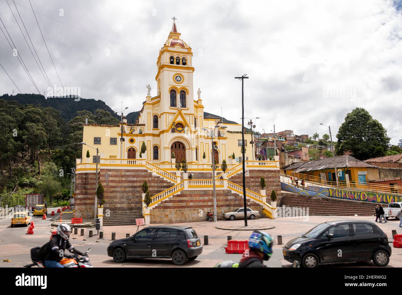 Chiesa di Iglesia de Nuestra Señora de Egipto, Bogta, Colombia. Situato ai margini del famigerato quartiere della banda di Barrio Egipto. Foto Stock