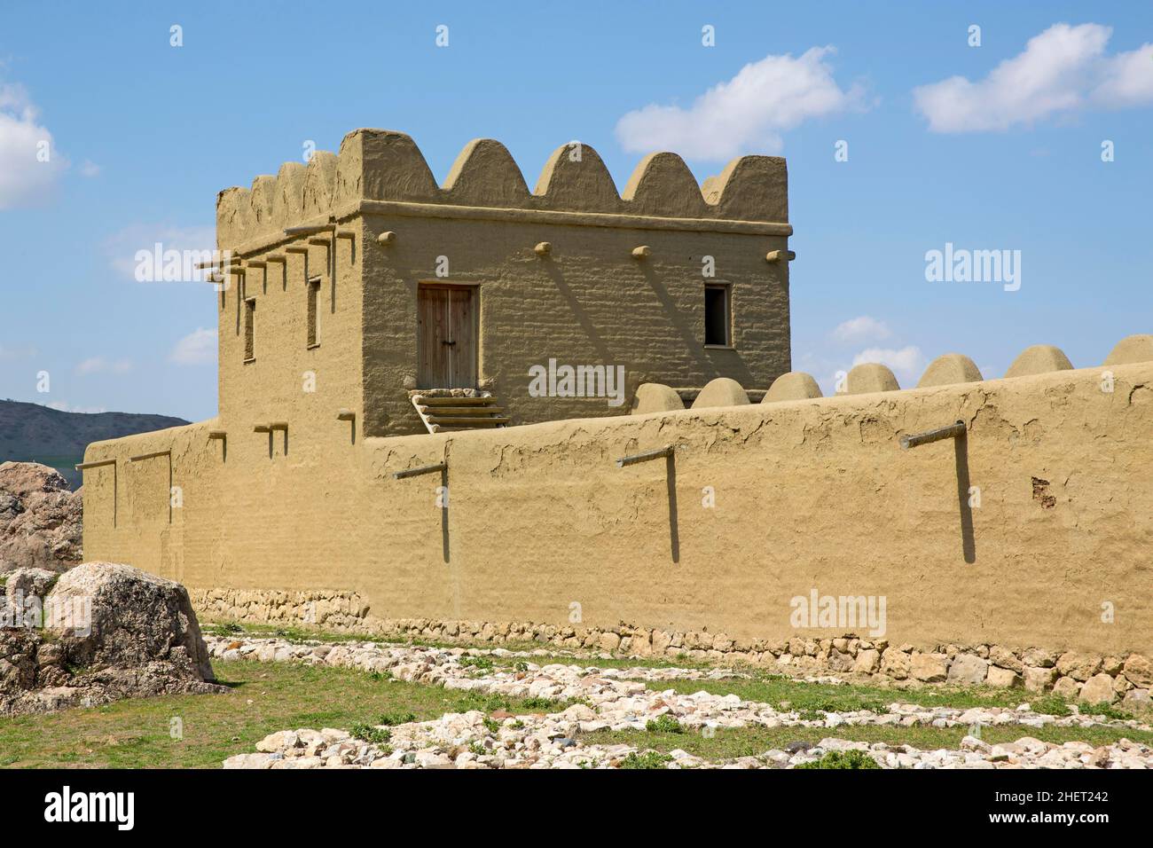 Ricostruzione del muro di mattoni di fango della città, Hattusha, antica capitale degli Hittiti, Turchia, Hattusha, Turchia Foto Stock