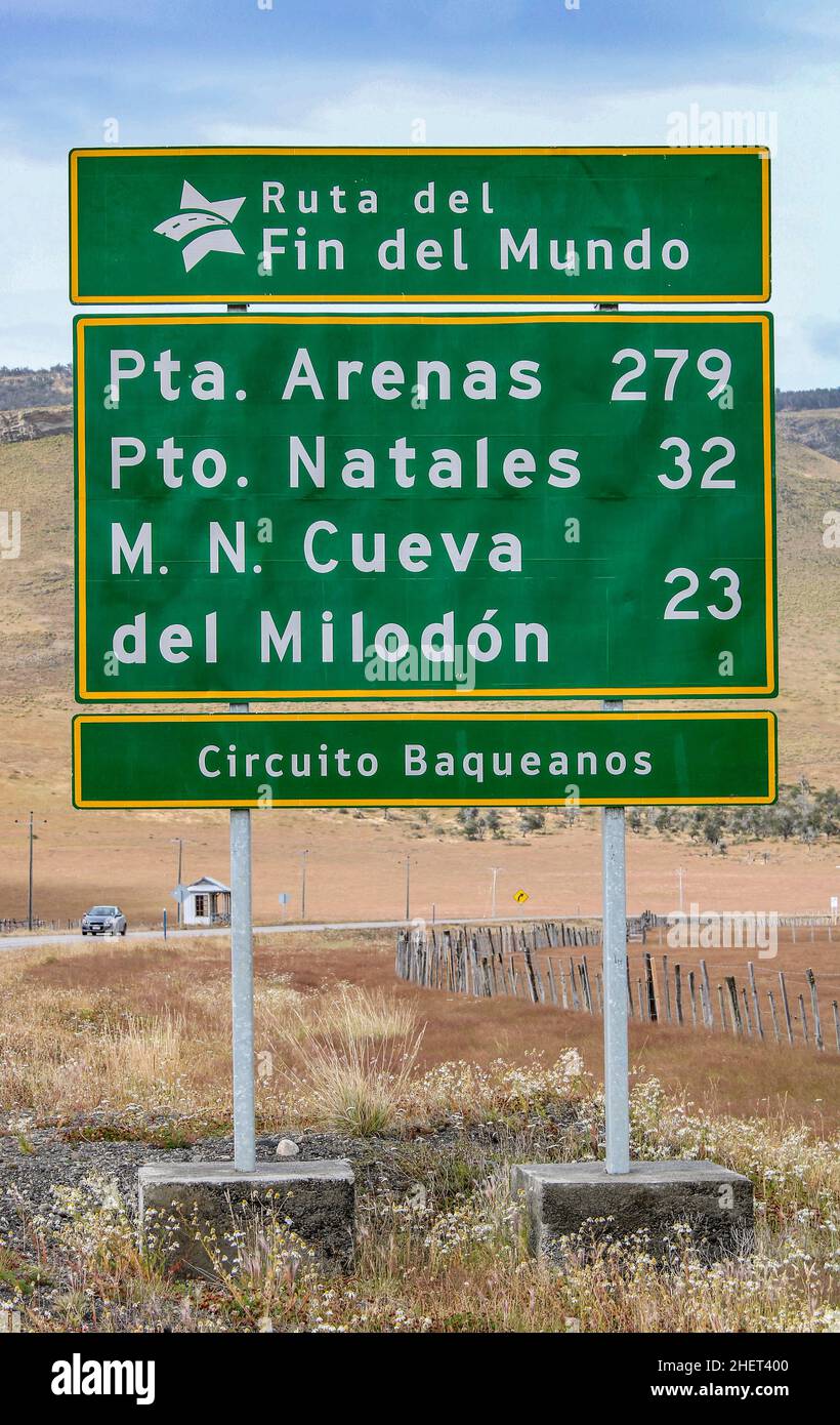 Indicazioni per la Ruta fin del Mundo a Puerto Natales, Cile Foto Stock