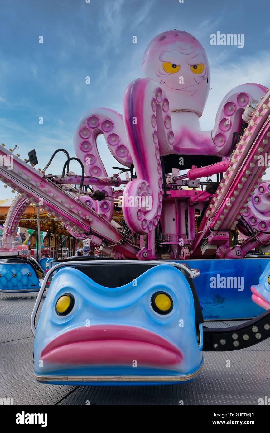 Attrattiva polpo in un funfair in Spagna Foto Stock