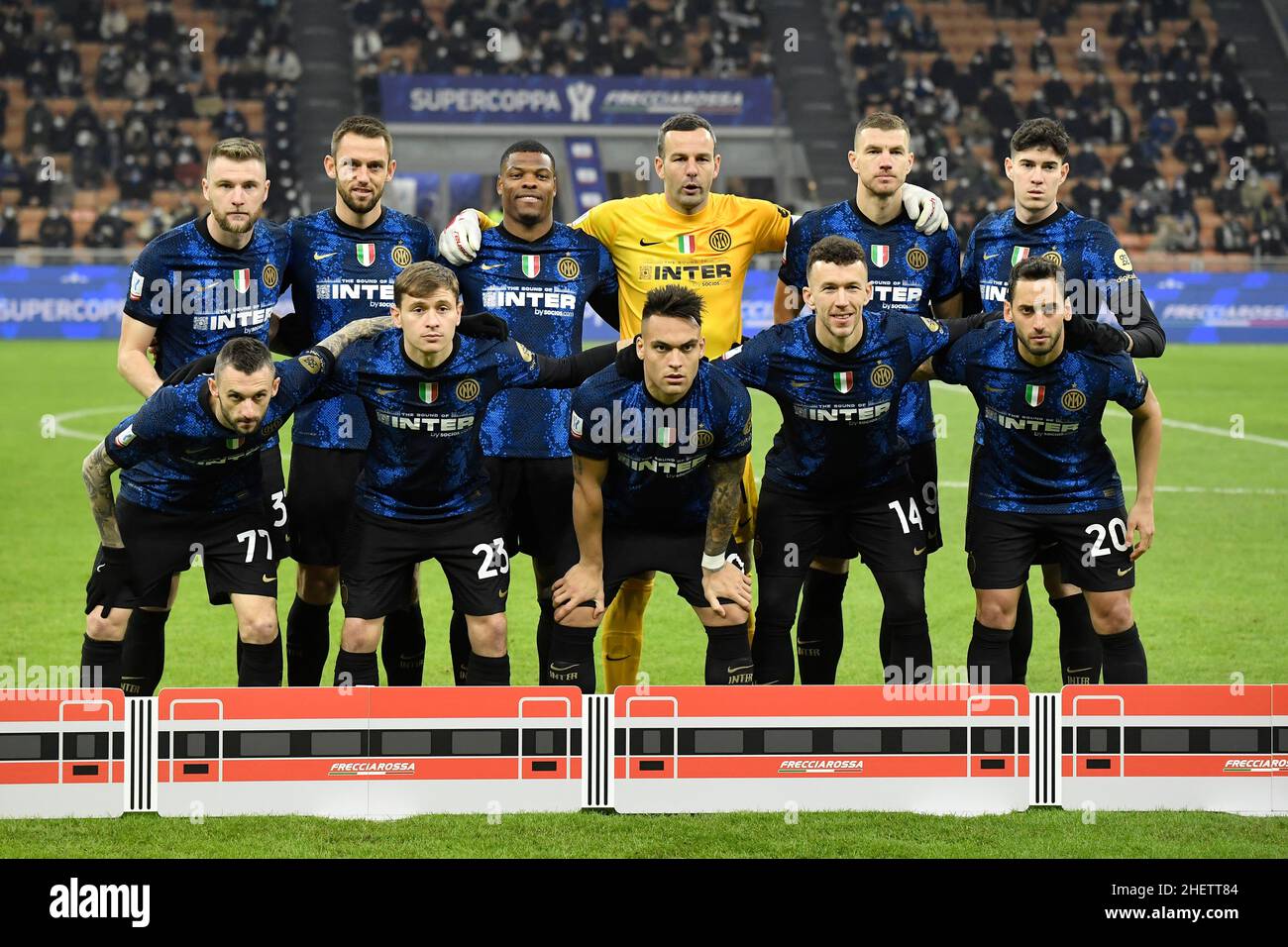 Milano, Italia. 12th Jan 2022. Inter giocatori durante la finalissima italiana tra FC Internazionale e Juventus FC allo stadio San Siro di Milano (Italia), 12th gennaio 2022. Foto Andrea Staccioli/Insidefoto Credit: Ininsidefoto srl/Alamy Live News Foto Stock