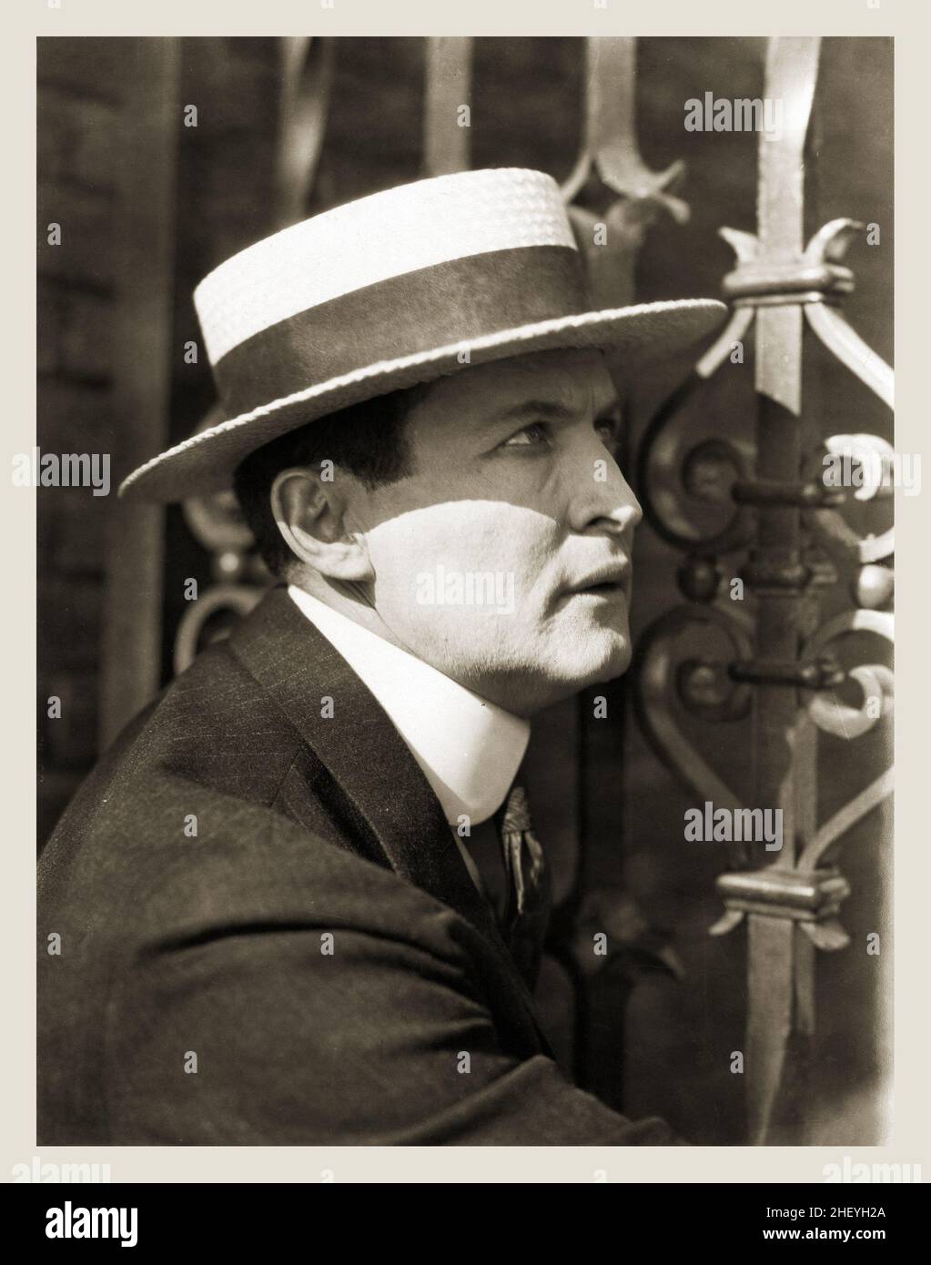L'intrattenitore di Vaudeville Harry Houdini (1874-1926), dal film americano The Grim Game (1919). Foto Stock
