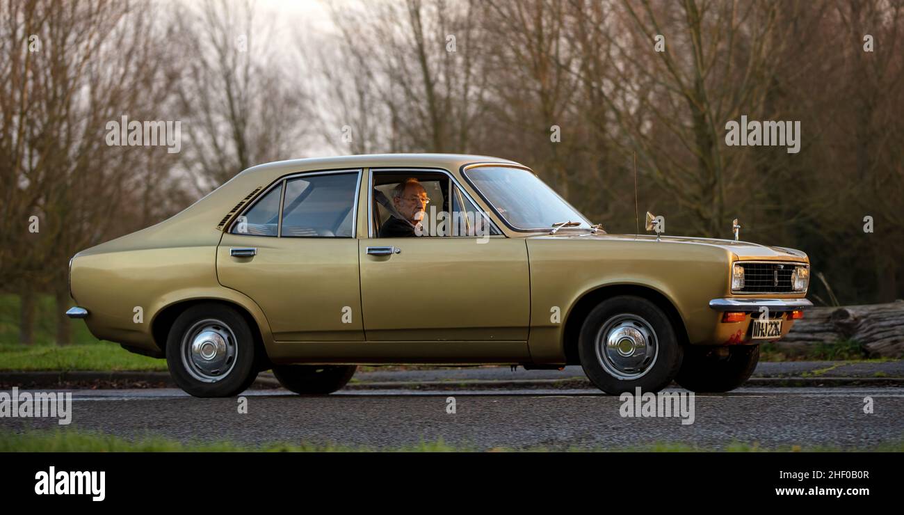 1970 oro Hillman Avenger Foto Stock