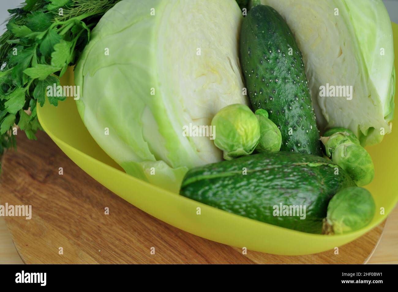 Verdure vitaminiche verdi per insalata a basso contenuto calorico . Foto di alta qualità Foto Stock