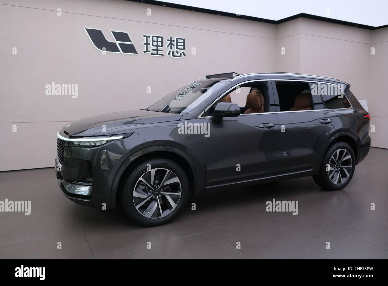 Li auto elettrica in negozio. Li Auto, noto anche come li Xiang, è un'azienda cinese di veicoli elettrici (EV) Foto Stock