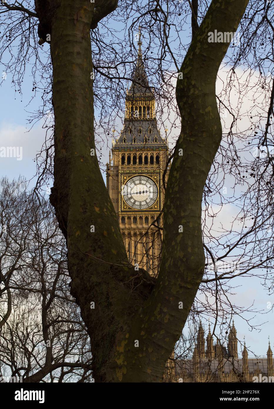 Palazzo della torre dell'orologio di Westminster che ospita la campana conosciuta con il soprannome di Big ben, progettata da Pugin. Erroneamente chiamata la St Stephen's Tower. Foto Stock