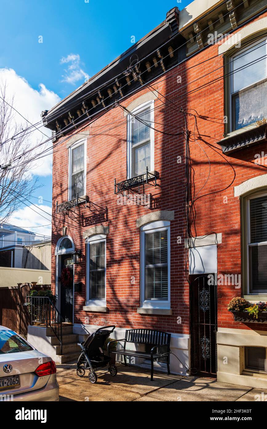 Mattone rowhouse, Fairmount sezione; Philadelphia, Pennsylvania, STATI UNITI D'AMERICA Foto Stock