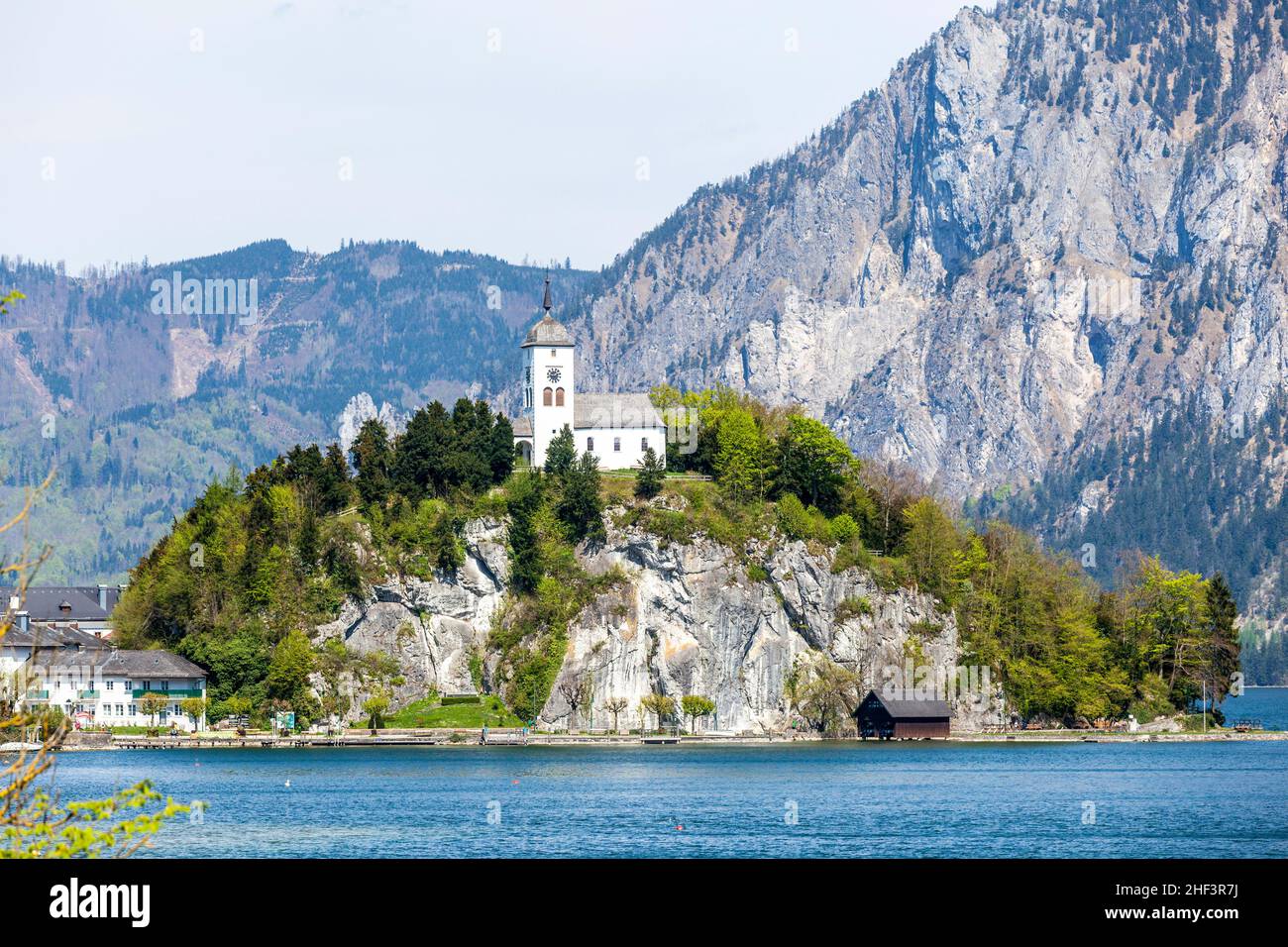 Johannesberg-cappella in Austria Superiore in Traunkirchen su una roccia nel lago Foto Stock