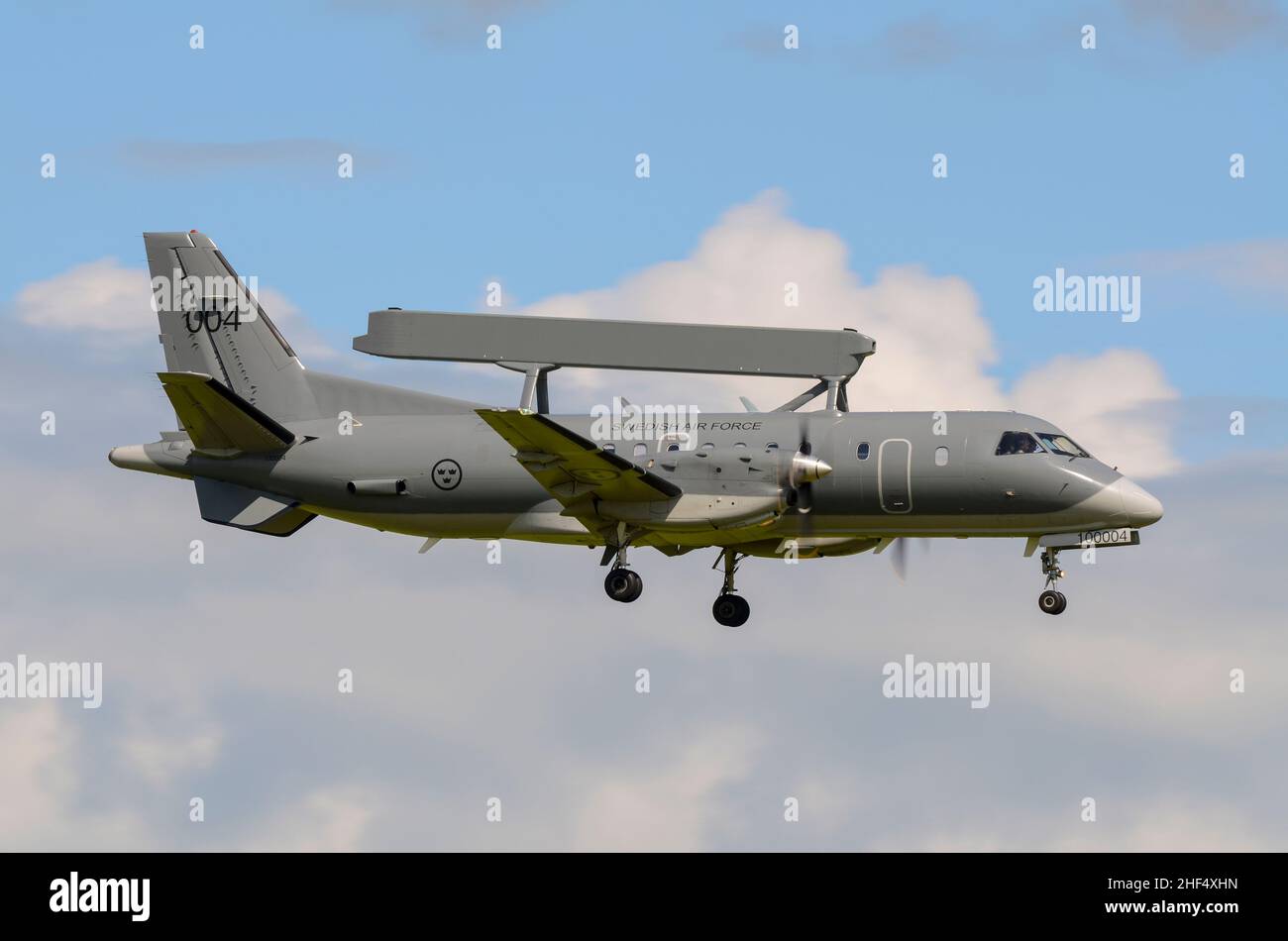 Swedish Air Force Saab 340 AEW&C S100B Argus 100004 (CN 395) Airborne Early Warning & controllo aereo in terra. Equipaggiato con Erieye attivo Foto Stock