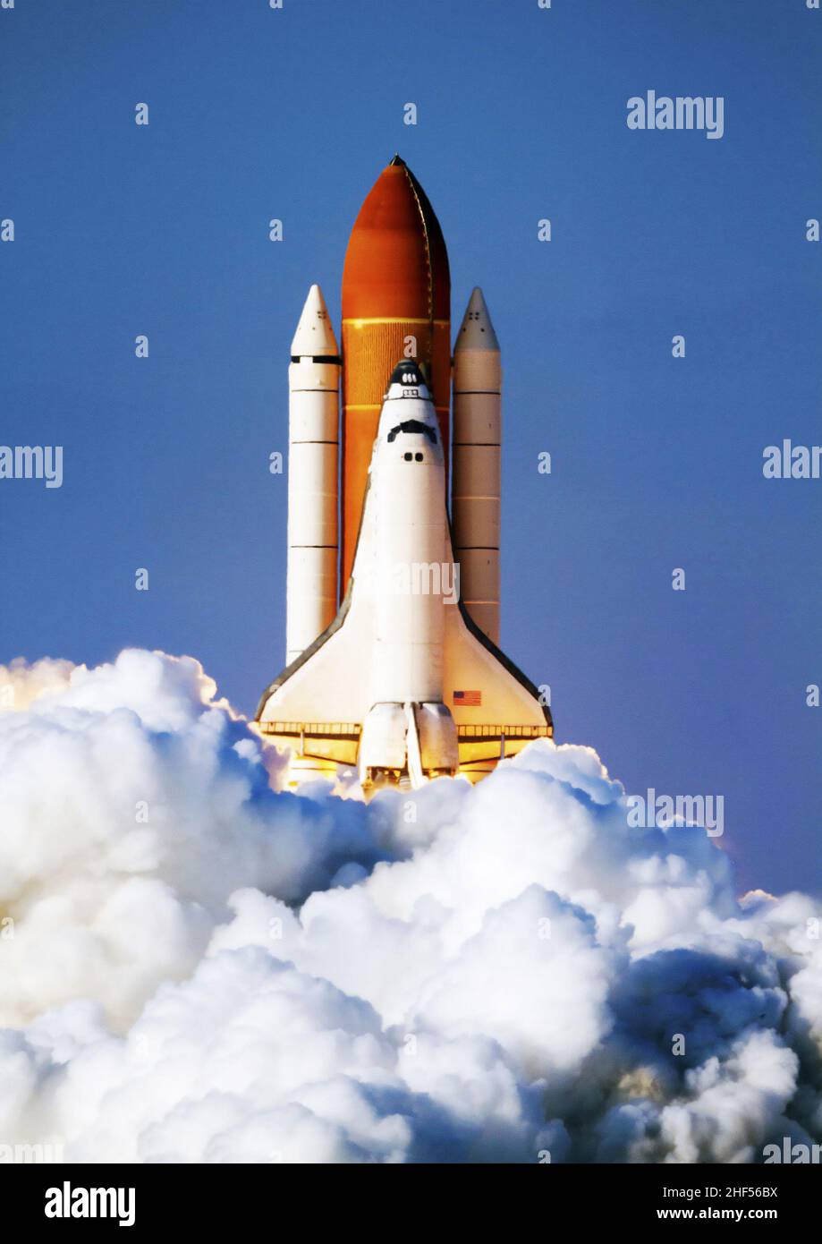 Discovery si alza dal Launch Pad 39A al NASS Kennedy Space Center in Florida iniziando il suo volo finale, la missione STS-133, per l'Internat.. Foto Stock