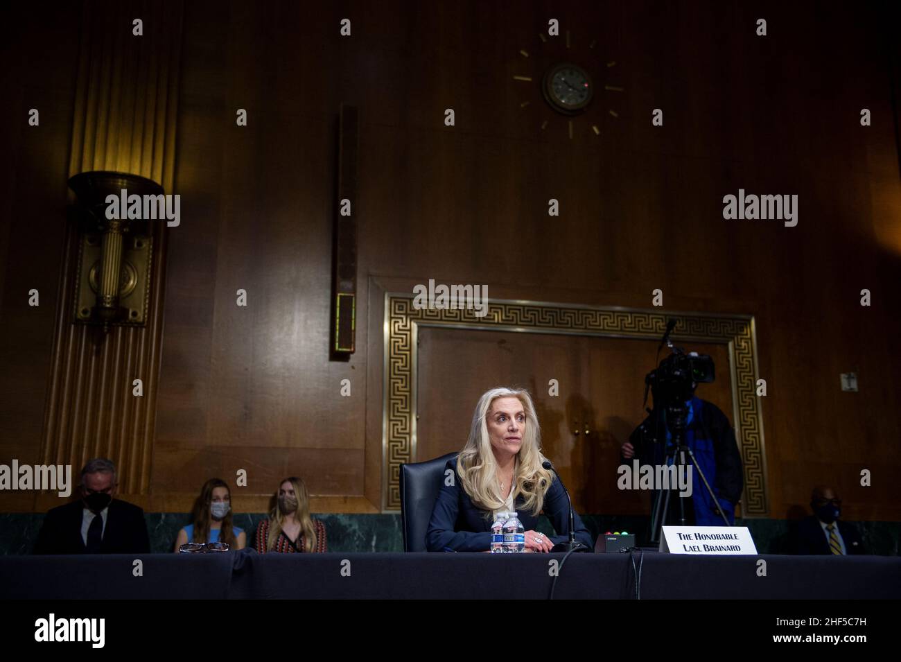 Lael Brainard appare davanti ad un'audizione del Comitato del Senato per le banche, gli alloggi e gli affari urbani per la sua nomina a Vice Presidente del Consiglio dei Governatori del sistema della Federal Reserve, nell'edificio del Senato Dirksen a Washington, DC, Giovedì 13 gennaio 2022. Credit: Rod Lamkey / CNP/Sipa USA Foto Stock