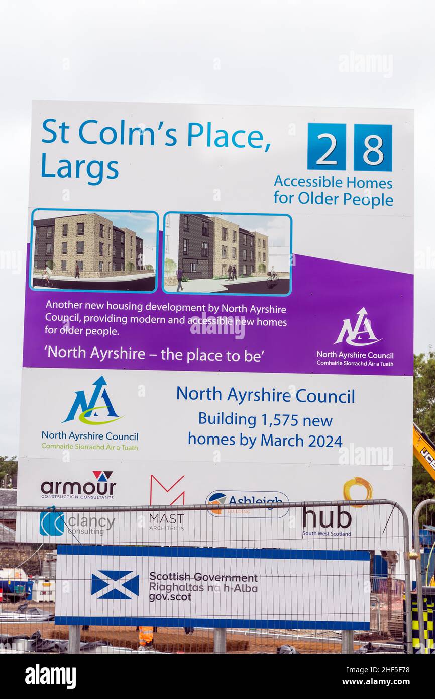 Cantiere per nuove abitazioni accessibili per gli anziani da parte del North Ayrshire Council, St. Colm's Place, Largs, North Ayrshire, Scozia, REGNO UNITO Foto Stock