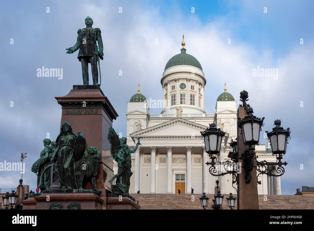 Finlandia, Helsinki, Cattedrale di Helsinki, Monumento ad Alessandro II Foto Stock