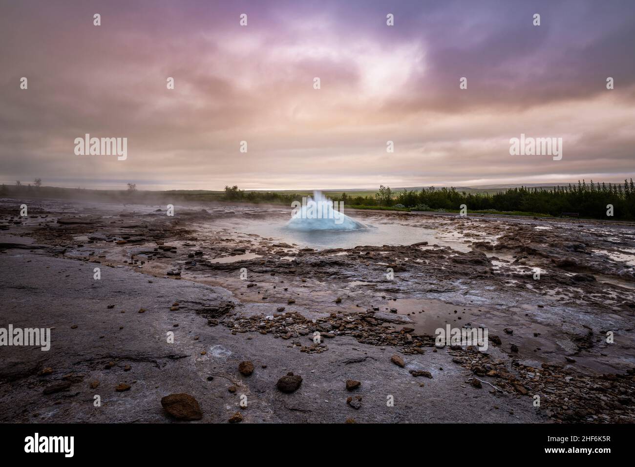 Area geotermica, Geysir, Strokkur, Haukadalur, Islanda Foto Stock