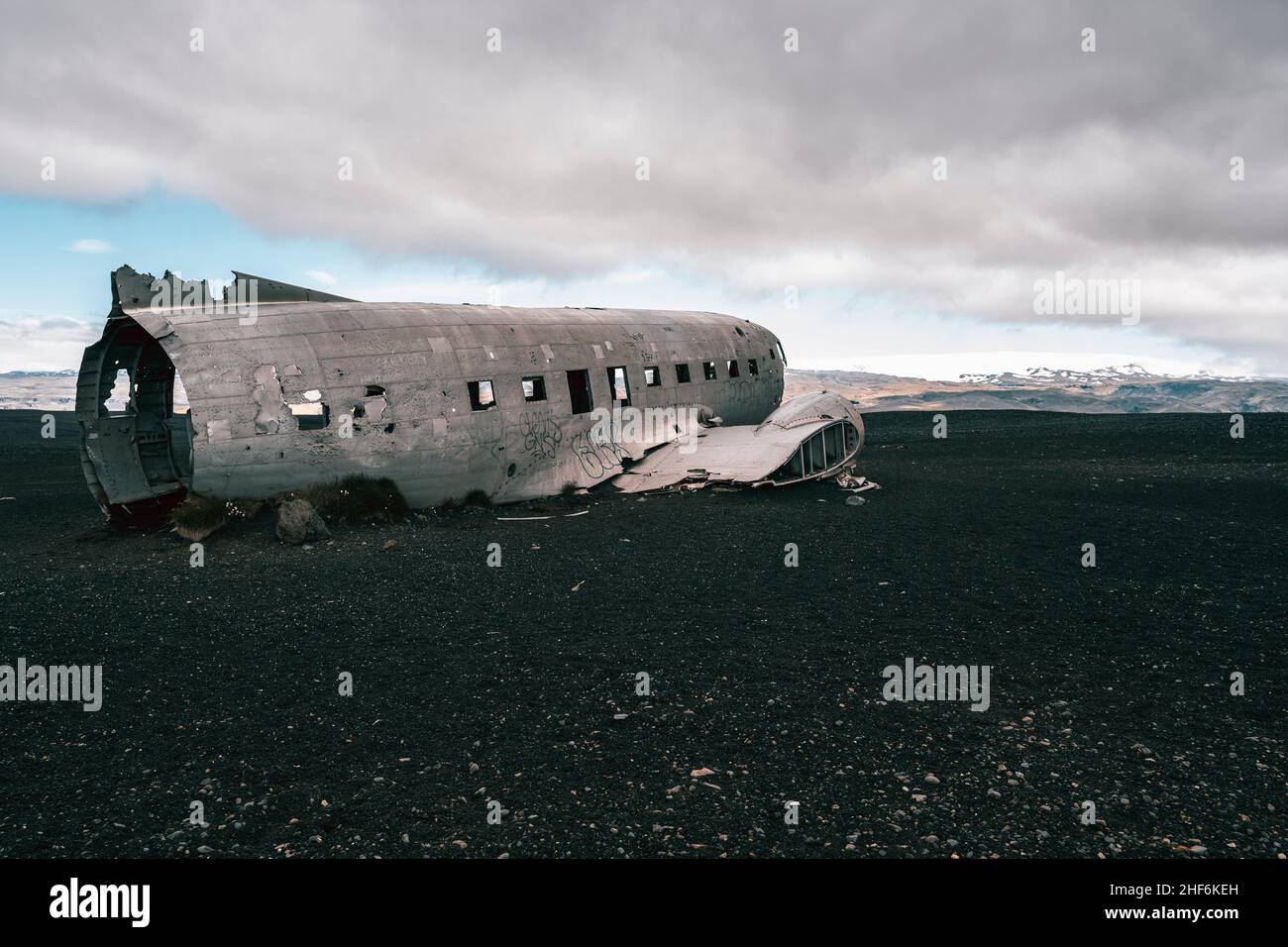 Relitto aereo, Sólheimasandur Plane Wreck, spiaggia di lava, Douglas C-117D, US Navy, Islanda Foto Stock