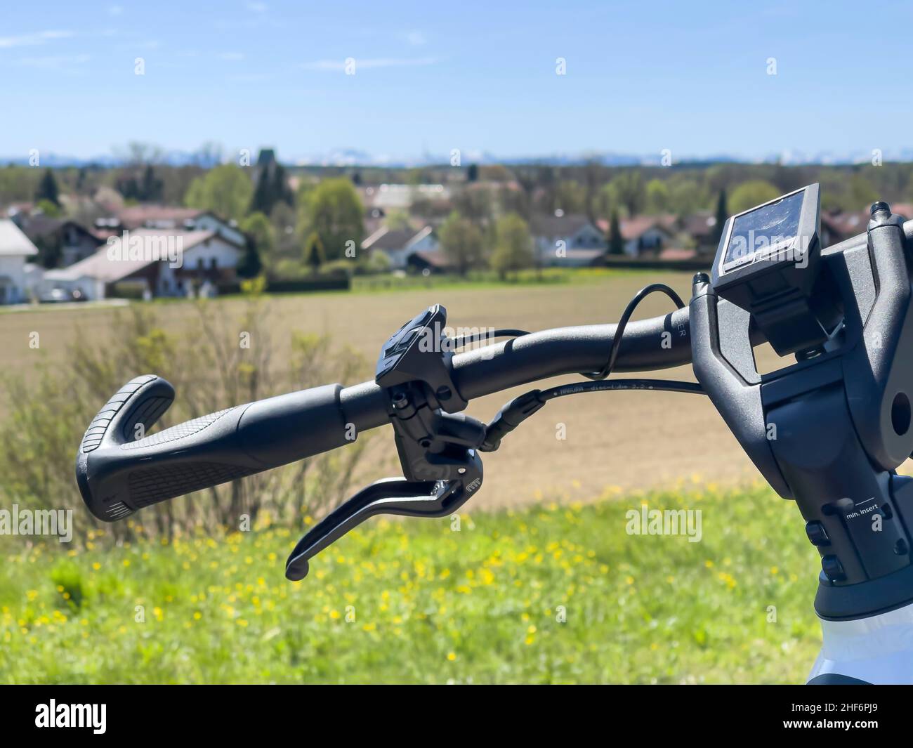 Goditi una gita in bicicletta che si affaccia sul Foto Stock