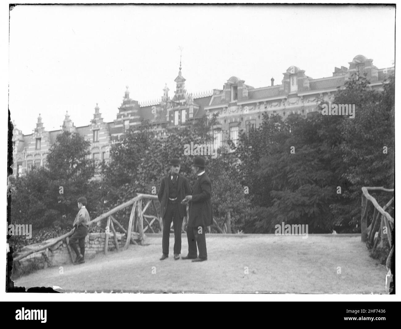 Sarphatipark, Gezien naar huizen aan onevenzijde, 1896-07-25 (max res). Foto Stock