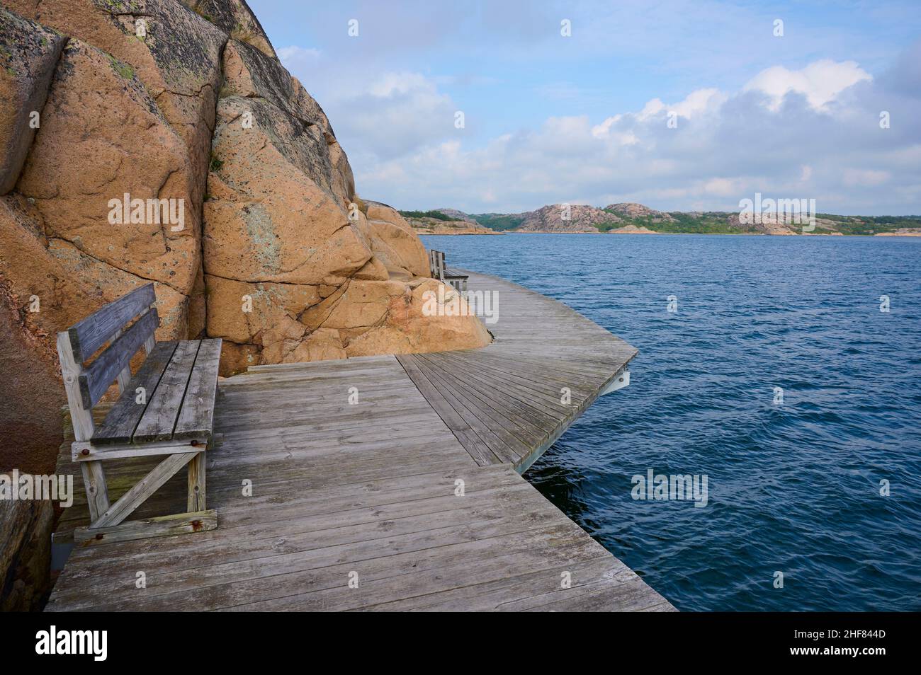 Banca, zona balneare, passeggiata, arcipelago, estate, Hovenäsets, Kungshamn, Bohuslän, Västra Götalands Län, Vastra Gotaland, Svezia Foto Stock