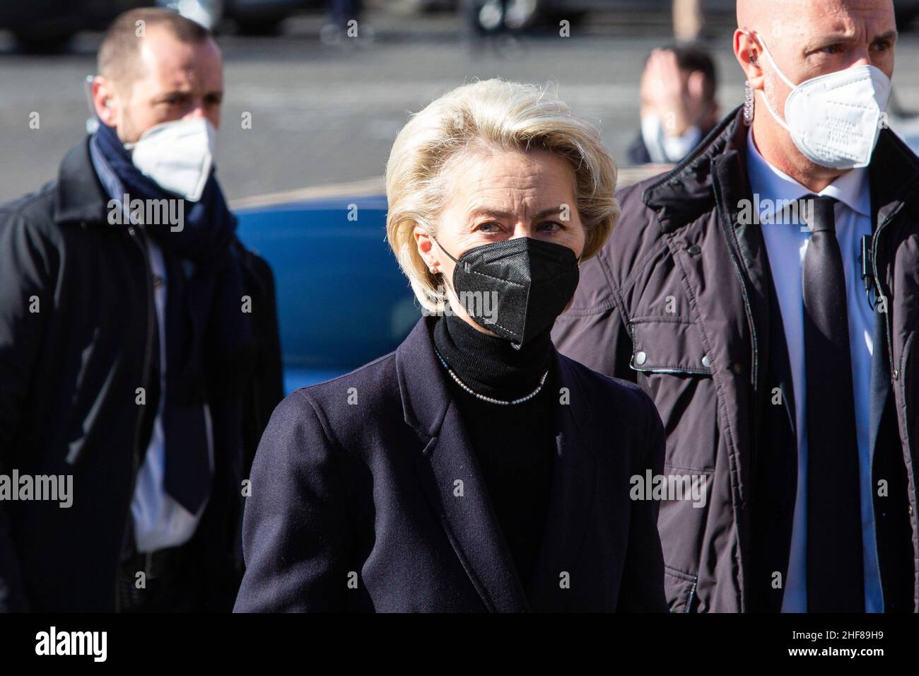 Roma, Italia. 14th Jan 2022. Il presidente della Commissione europea Ursula von der Leyen partecipa al funerale di Stato del defunto presidente del Parlamento europeo David Sassoli. La cerimonia funeraria del defunto Presidente del Parlamento europeo David Sassoli nella Basilica di Santa Maria degli Angeli e dei Martiri. Credit: SOPA Images Limited/Alamy Live News Foto Stock