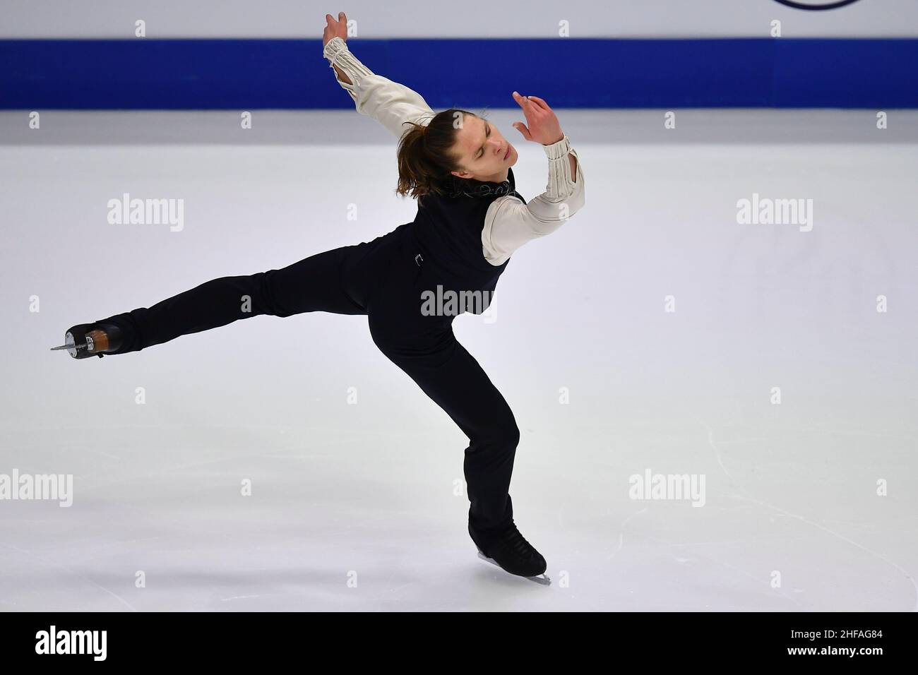 Tallinn, Estonia. 14th Jan 2022. Deniss Vasiljevs di Lettonia si esibisce durante il programma gratuito maschile dei campionati europei di pattinaggio a figure ISU a Tallinn, Estonia, 14 gennaio 2022. Credit: Sergei Stepanov/Xinhua/Alamy Live News Foto Stock