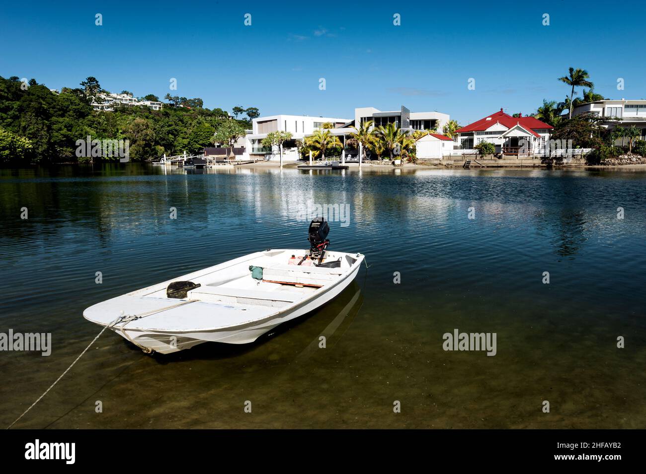 Case sul lungomare nella famosa Noosa Heads. Foto Stock