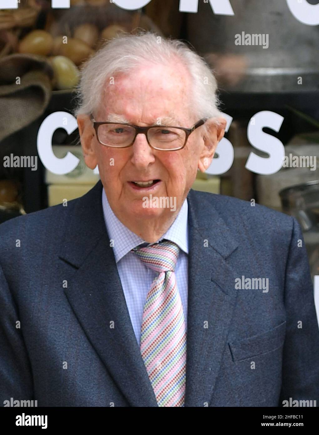 Foto del file del 22/05/19 di Lord Sainsbury. L'ex presidente di una delle più grandi catene di supermercati del Regno Unito è morto all'età di 94 anni. Data di emissione: Sabato 15 gennaio 2022. Foto Stock