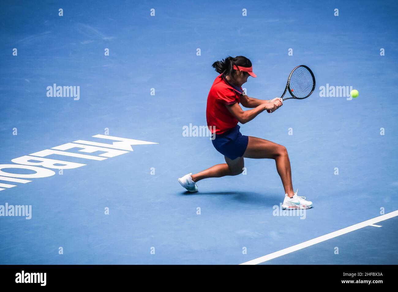 Melbourne, Australia. 15th Jan 2022. 15 gennaio 2022: Emma Raducanu si apprica del 2022 Australian Open al Melbourne Park il 15 gennaio 2022 a Melbourne, Australia. (Credit Image: © Chris Putnam/ZUMA Press Wire) Credit: ZUMA Press, Inc./Alamy Live News Foto Stock Melbourne, Australia. 15th Jan 2022. 15 gennaio 2022: Emma Raducanu si apprica del 2022 Australian Open al Melbourne Park il 15 gennaio 2022 a Melbourne, Australia. (Credit Image: © Chris Putnam/ZUMA Press Wire) Credit: ZUMA Press, Inc./Alamy Live News Foto Stock